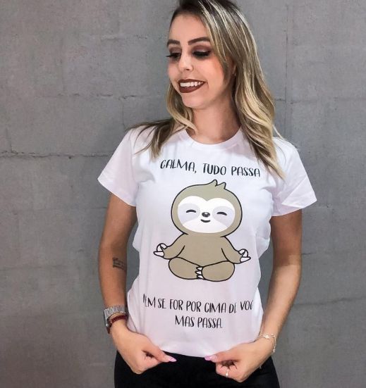 Camiseta 'Calma, tudo passa'