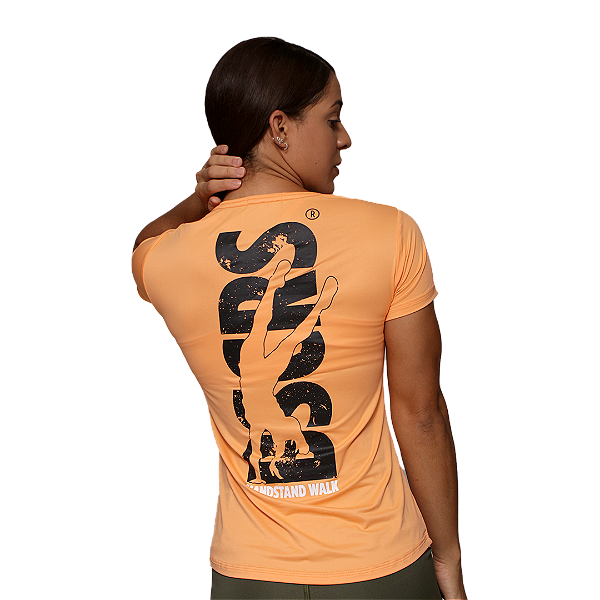Camiseta fem.  Handstand Walk BS - Laranja