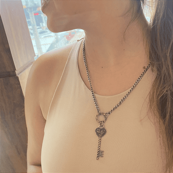 Colar Alongado Mistério