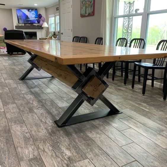 PÉ DE MESA QUADRADO INVERTIDO