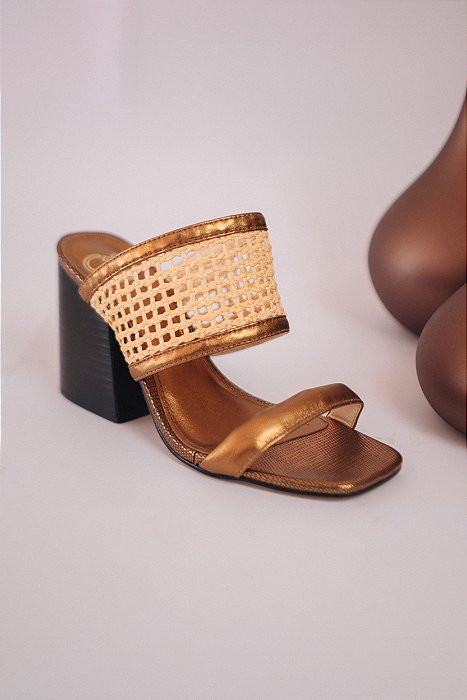 Tamanco Couro Metal Bronze Ráfia