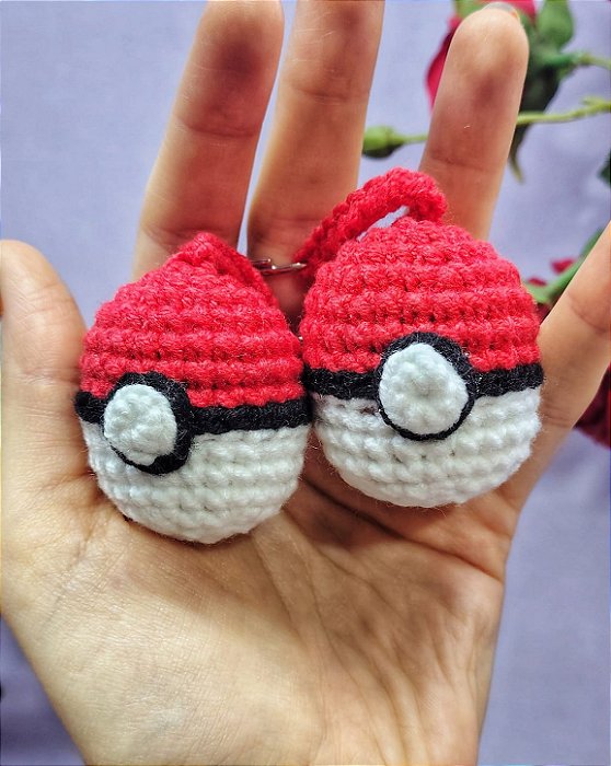 Chaveiro Amigurumi Pokébola
