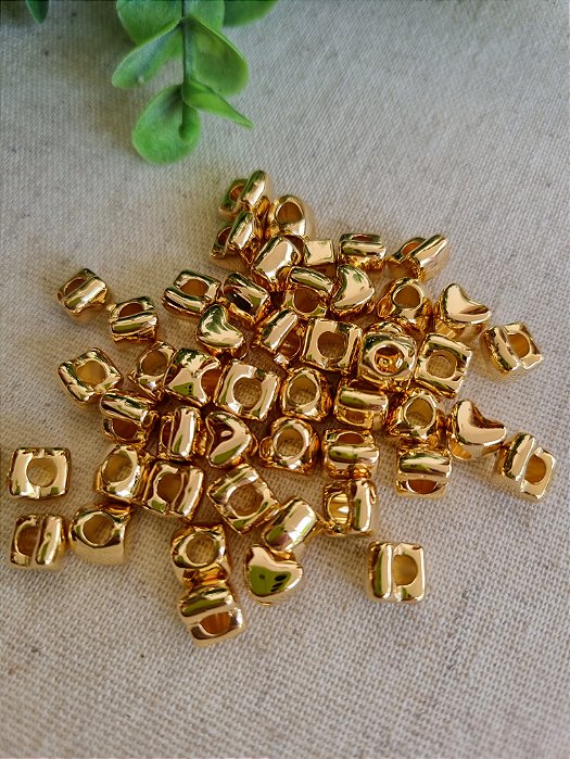 Coração Passante ABS Ouro (10gr - Aproximadamente 55un)