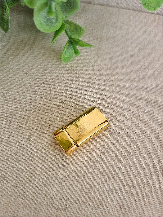 Fecho Imã Retangular 24mmx10mm Ouro  (un)