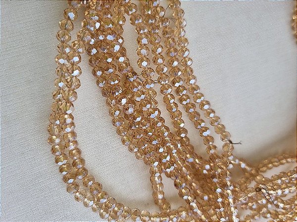 Cristal Chá 4mm (1 Fio- Aproximadamente 120un)