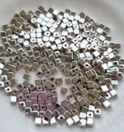 Entremeio Quadradinho Metal Níquel 3x3 (10gr-Aprox. 30un)
