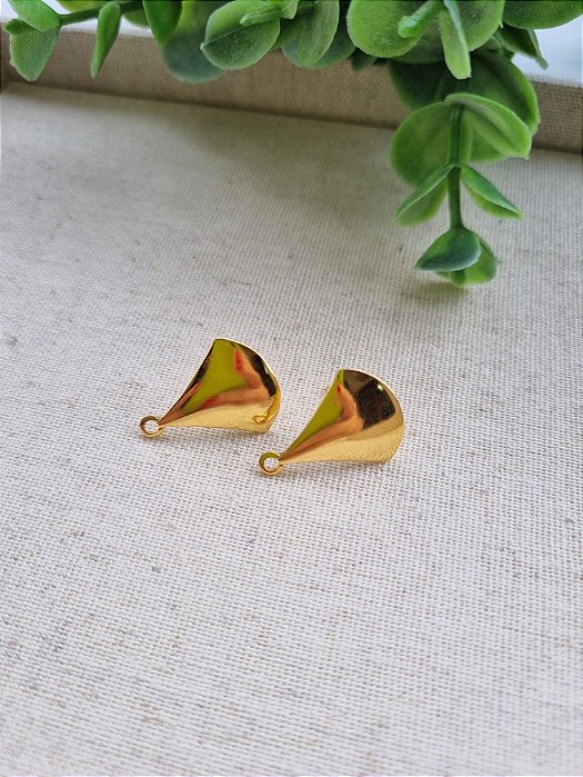 Pino de Brinco Triangular com 1 saída Ouro 22mm (Par)