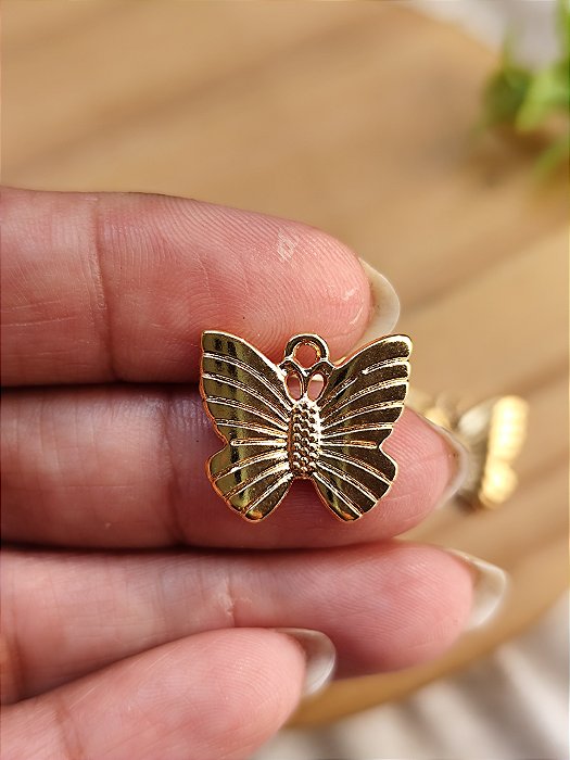 Pingente Borboleta 17mm Ouro (UN)