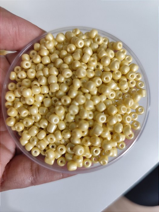 Miçanga Chinesa nº 6 Amarelo Manteiga 4.1mm (20gr)