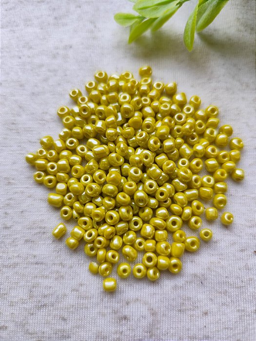 Miçanga Chinesa nº 6  Amarelo / Cintilante 4.1mm (20gr)