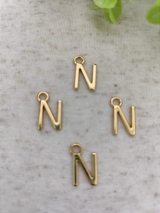 Pingente Letra N 12mm Ouro (un)