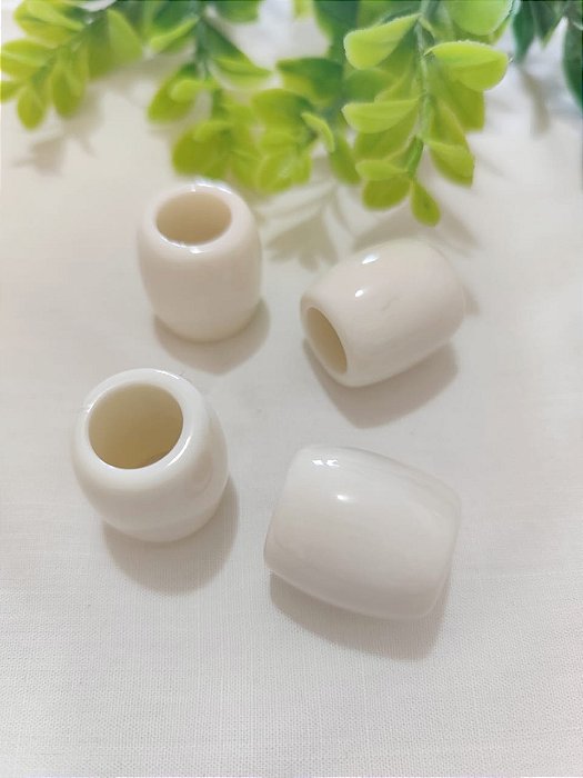 Conta de Resina Off White 23mm, abertura 13mm  (2un)