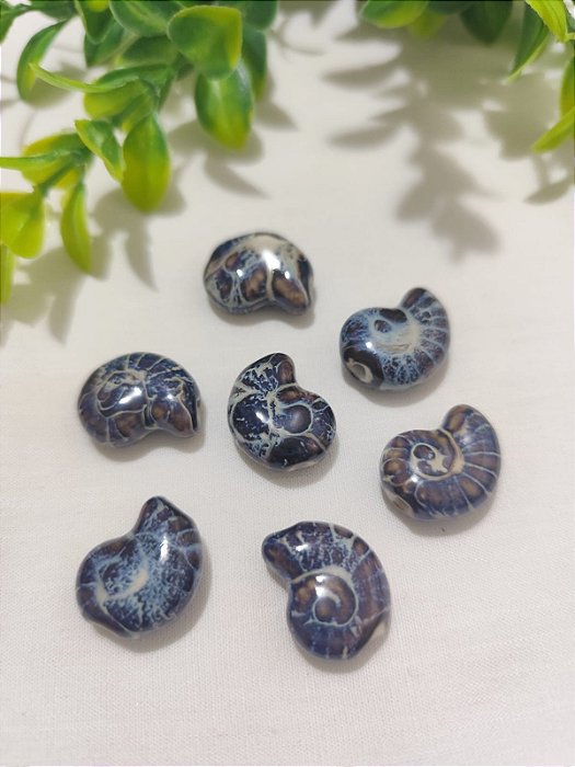 Caracol Porcelana, Passante Azul Escuro 20mm, furo 3mm (un)