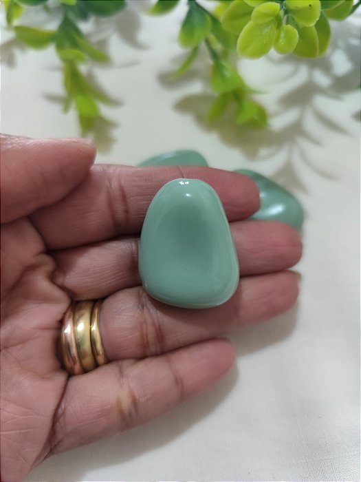 Conta de Resina Geométrica Verde Menta 30mm, furo3mm (un)