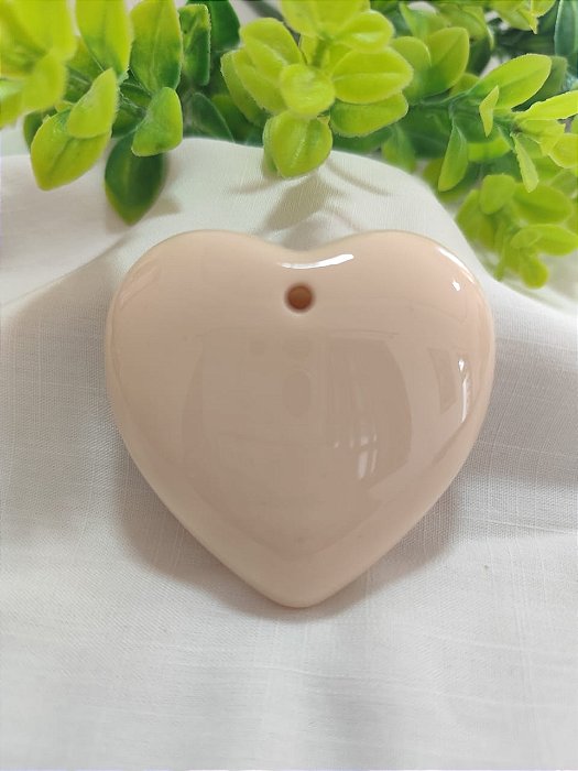 Pingente Coração Resina Bege Claro 60mm (un)