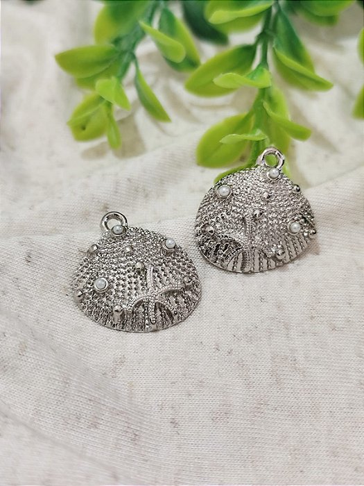 Pingente Concha trabalhada com pérola 22mm Níquel (un)