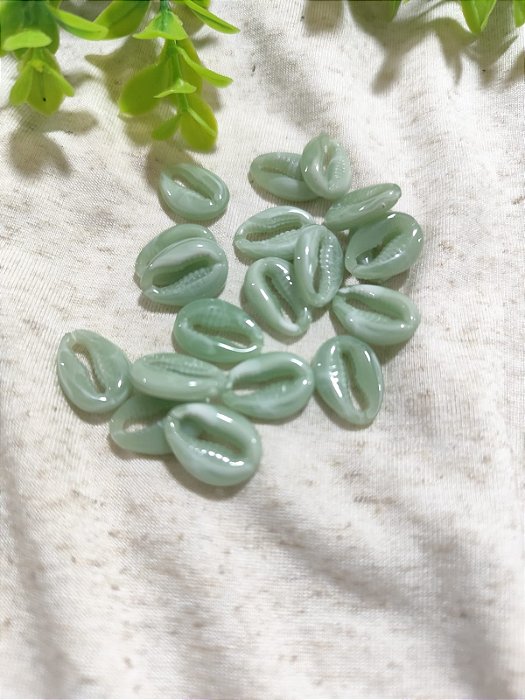 Búzios Resina 18mm Verde Mesclado (10un)