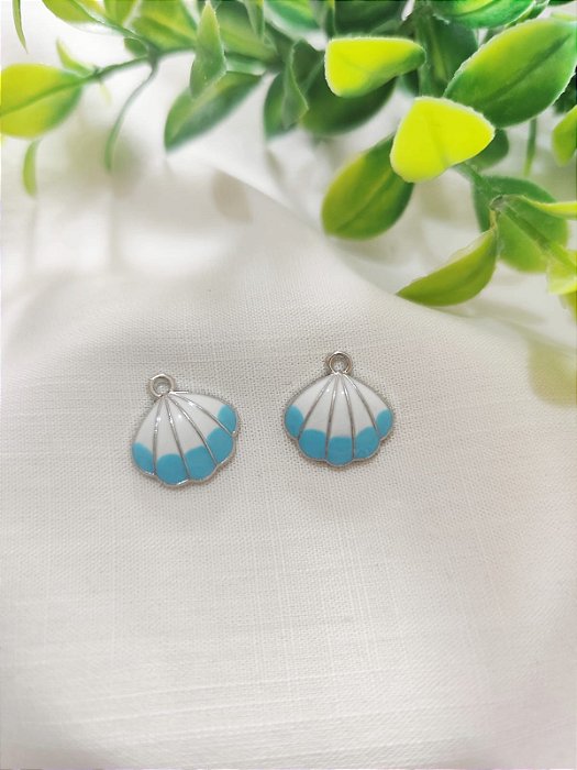 Pingente Concha Resinado Azul com Branco 15mm Níquel (un)