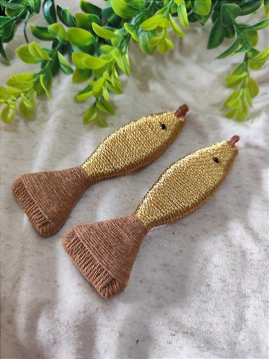Pingente Peixe Artesanal Dourado 11cm (un)