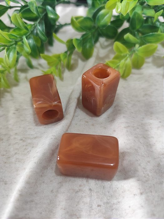 Resina Retangular 32mm Tangerina Mesclado, abertura 11mm (un)