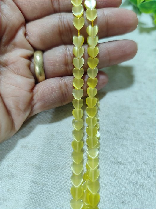 Coração Pedra Olho de Gato Amarelo 5mm (10un)