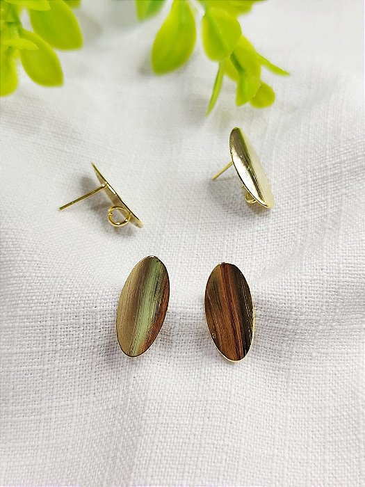 Brinco Oval 18mm Ouro, com argola articulada embutida (par)