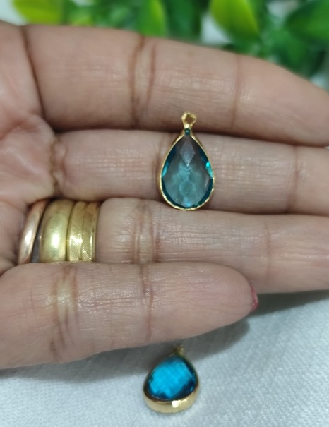 Pingente Gota Zircônia Azul 18mm Ouro (un)