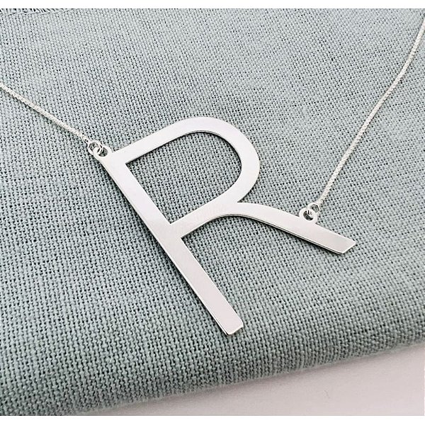 Gargantilha letrão corrente  40cm ou 45cm - Personalizado