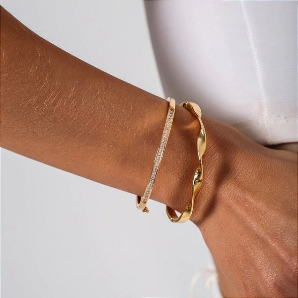 Bracelete Liso Torcido