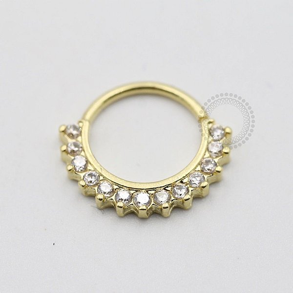 AR38 Argola Torção Cravejada Frontal  10mm  Banho Ouro