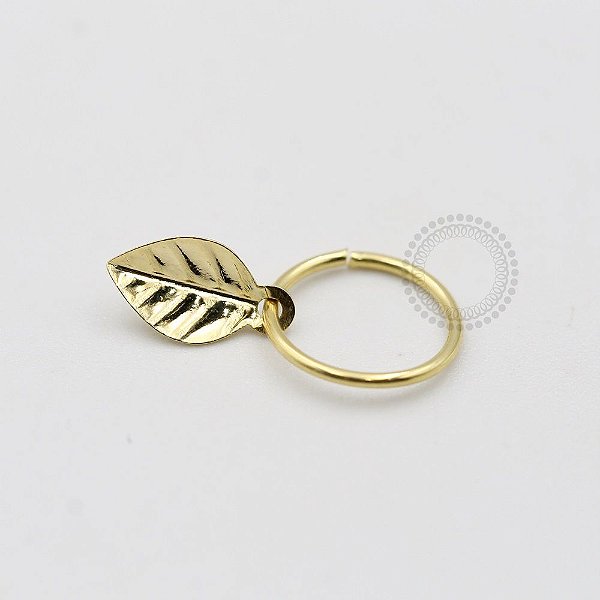 AR47 Argola Fina Pingente Folha Banho Ouro