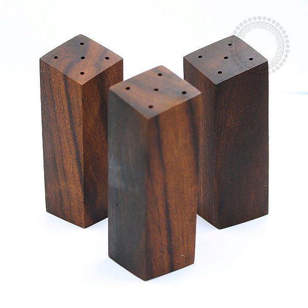 EP04 Expositor Triple Tower Madeira Imbuia