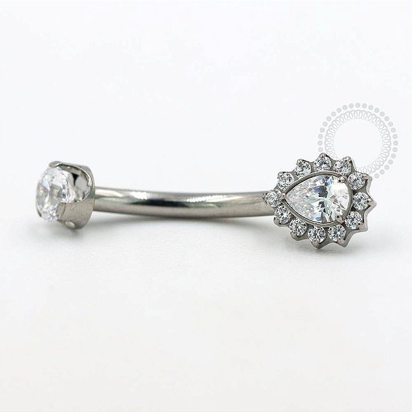 TN812 Navel Piercing Gota com Pétalas Zircônia Titânio
