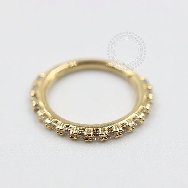 OR62 Segmento Cravejado Delicado 9mm Ouro 18K (9mm 0,63g)