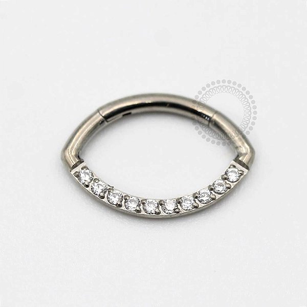 TN61 Segmento Eye Frontal Cravejado Titânio ASTM F136 (OUTLET)