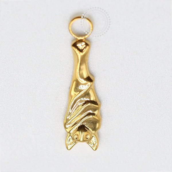 TN1110 Pingente Morcego Titânio PVD Gold