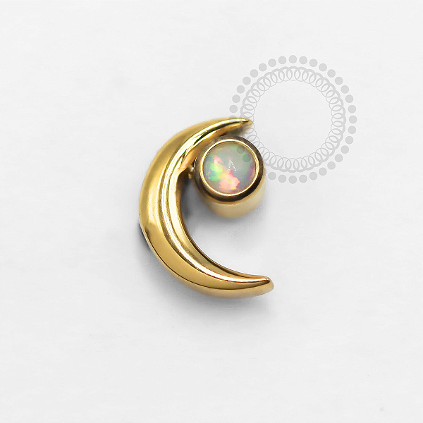 TN1284 Topo Lua Lisa Com Pedra Opala Branca 1.6MM Titânio PVD Gold