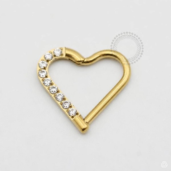 PVD53 Coração Daith Cravejado Aço PVD Gold