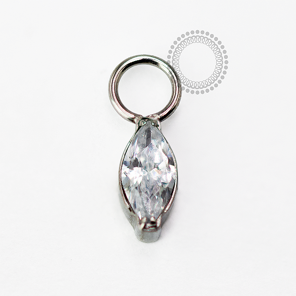 TN1557 Pingente Navete Titânio ASTM F-136