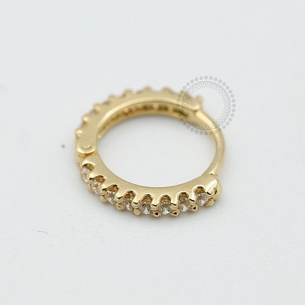 OR15 Argola Clicker Cravejada 8mm CZ Ouro 18k