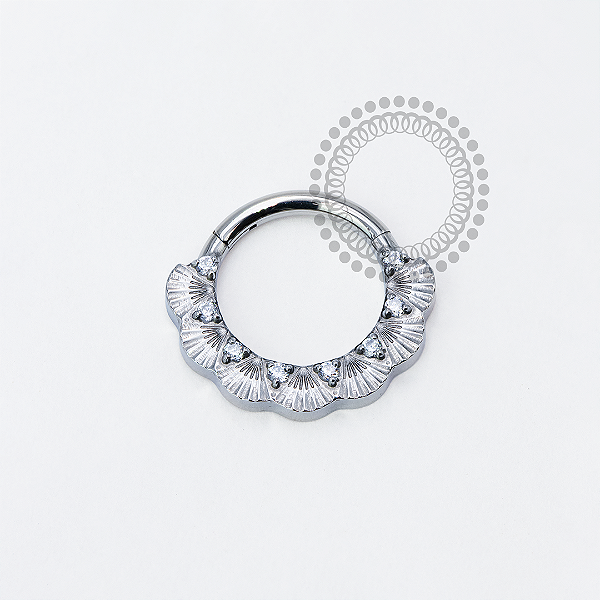 TN1947 Segmento Frontal Conchas CZ  Titânio ASTM F-136