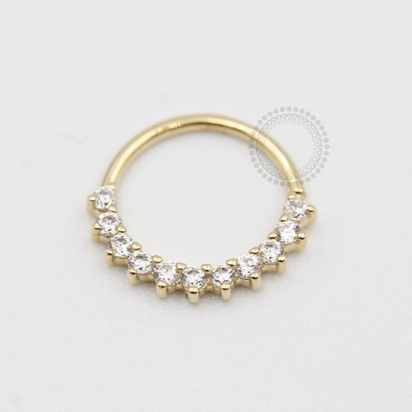 OR29 Argola Cravejada Frontal Ouro 18k