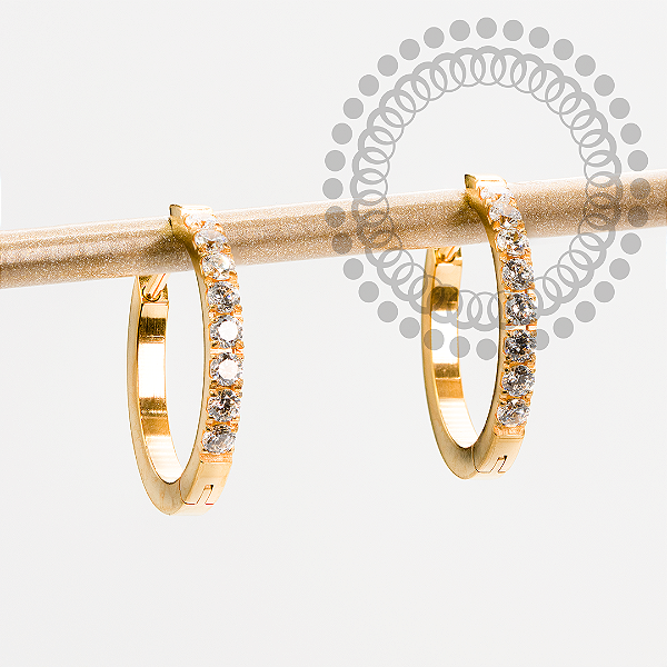TN2168 Brinco Argola CZ Haste Reta 14mm Titânio PVD Gold