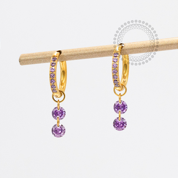 TN2371 Brinco Argola 2 Pingente CZ Roxo Titânio PVD Gold