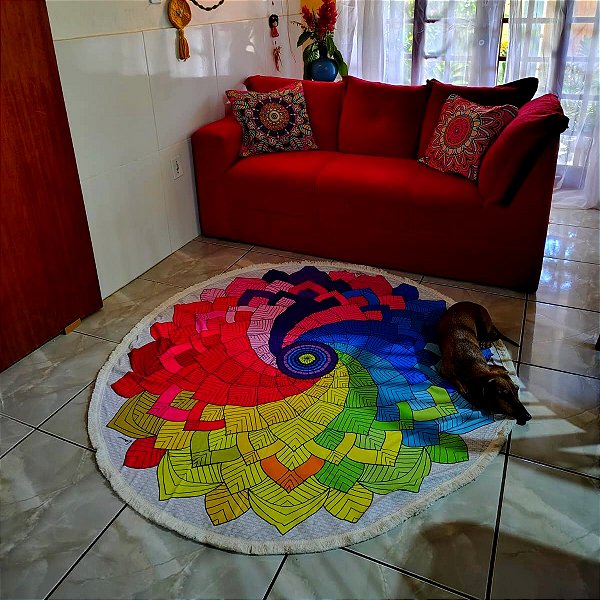 Canga Manta Redonda Decorativa Personalizada com Mandala Espiral Gigante Colorida - Perfeita para Praia e Piscina - Verão 2024