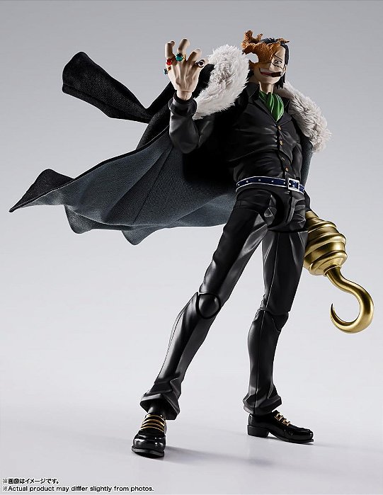 Crocodile Marineford One Piece S.H. Figuarts Bandai Original