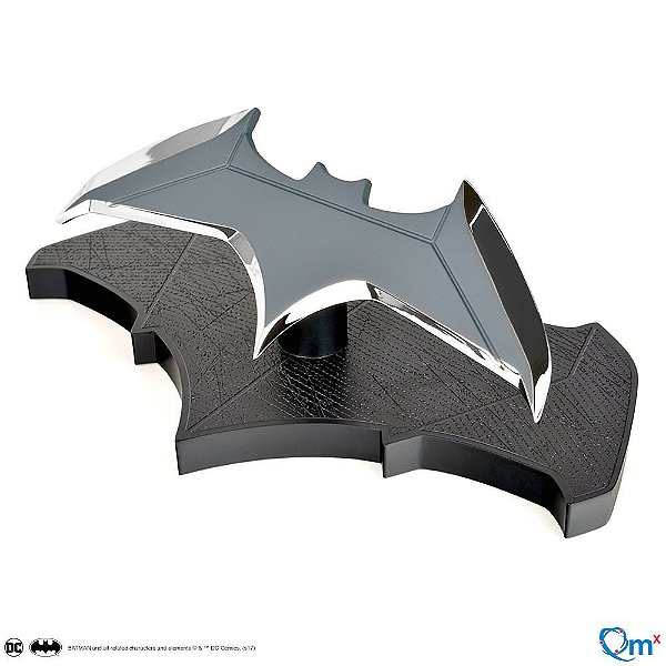 Batarang Batman Prop replica Quantum Mechanix Original