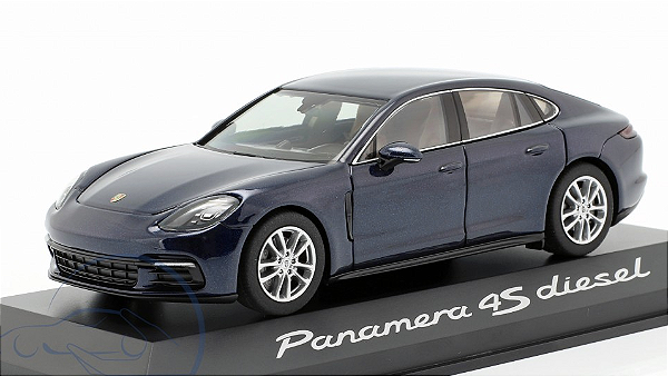 Automovel Modelo Panamera Diesel escala 1:43 Porsche Oficial