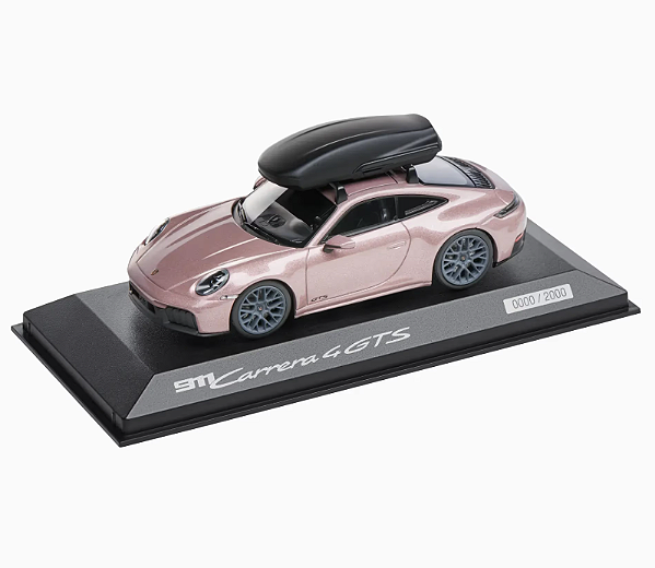 911 C 4 GTS 992.2 1:43 FROZENBERRYMET