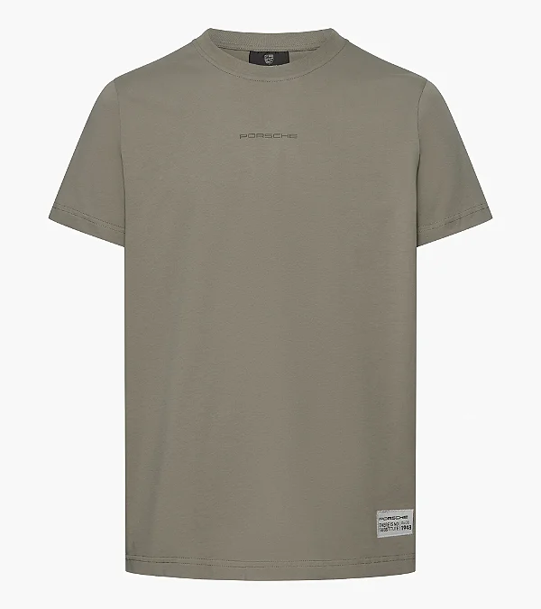 Camiseta – There Is No Substitute